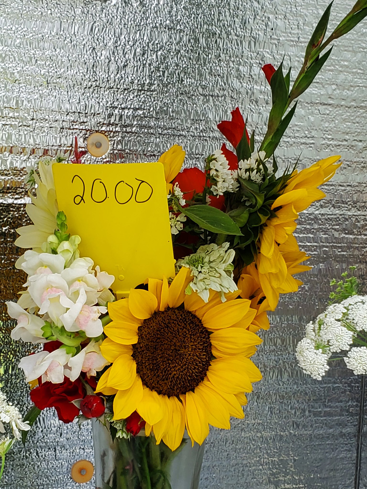 Bouquet with price tag